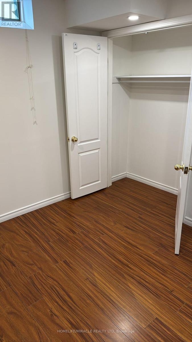 Lower - 27 Campwood Crescent, Brampton (Bram East), Ontario  L6P 3S6 - Photo 3 - W12872842