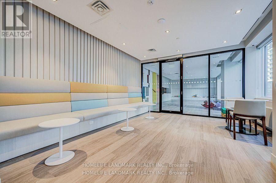 1808 - 4065 Confederation Parkway, Mississauga, Ontario  L5B 0L4 - Photo 16 - W12872844