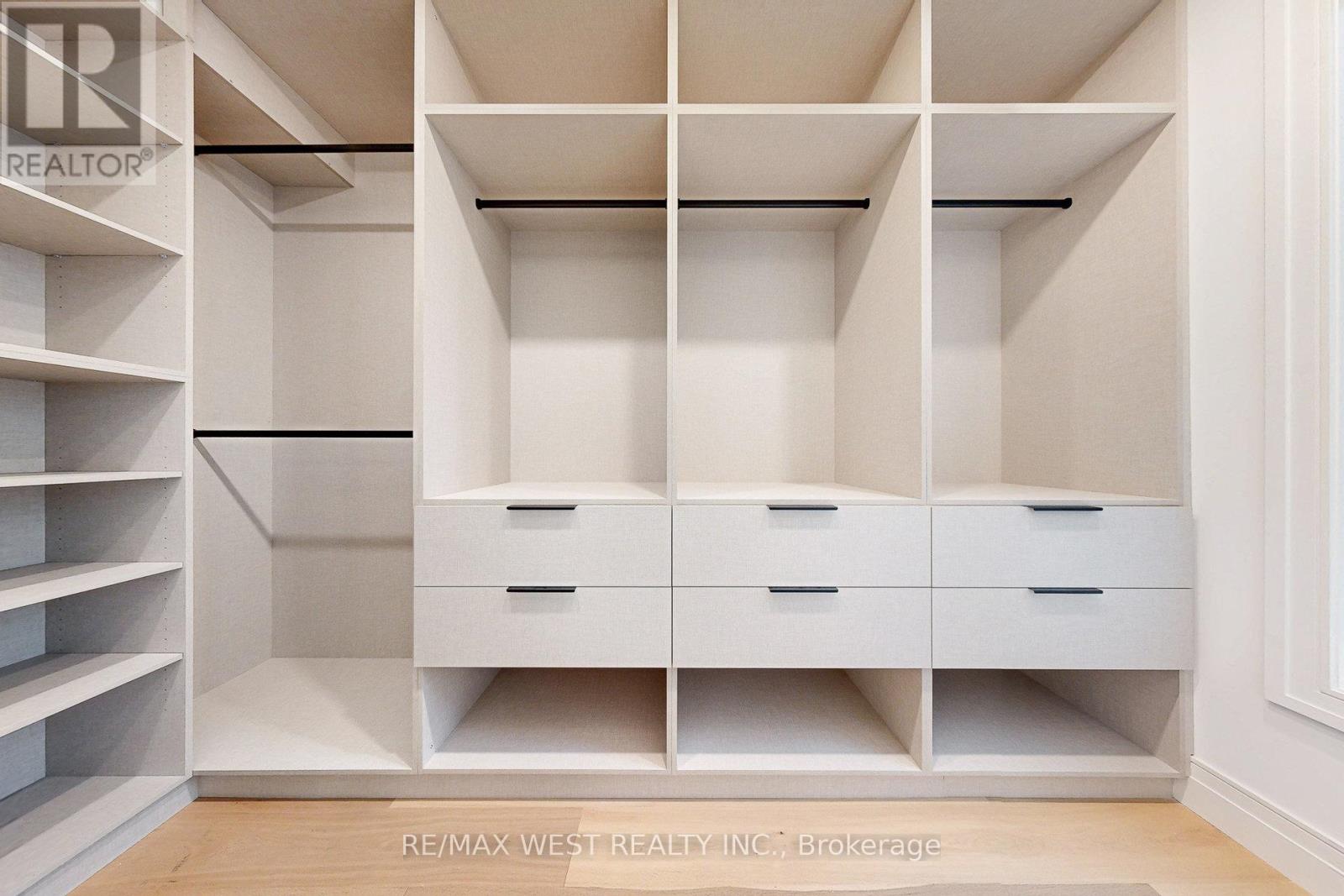 2 - 2639 R Dundas Street W, Toronto, Ontario  M6P 1X9 - Photo 29 - W12872860