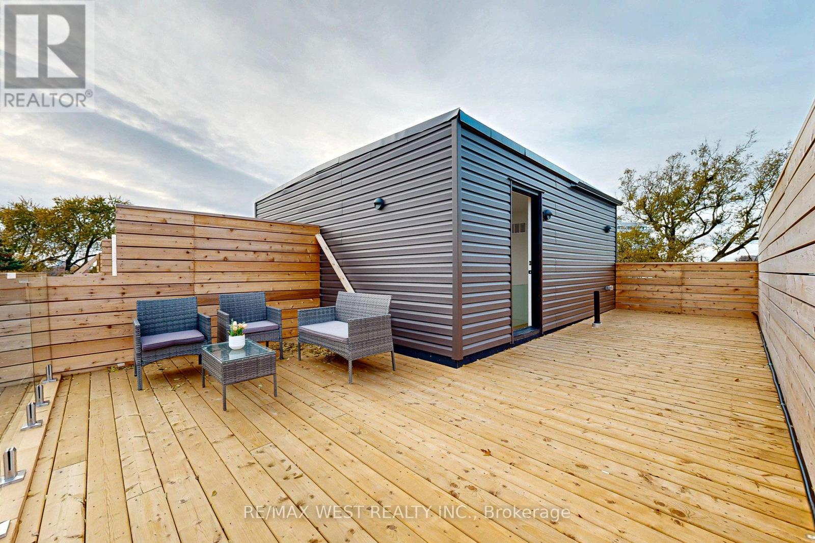 2 - 2639 R Dundas Street W, Toronto, Ontario  M6P 1X9 - Photo 39 - W12872860