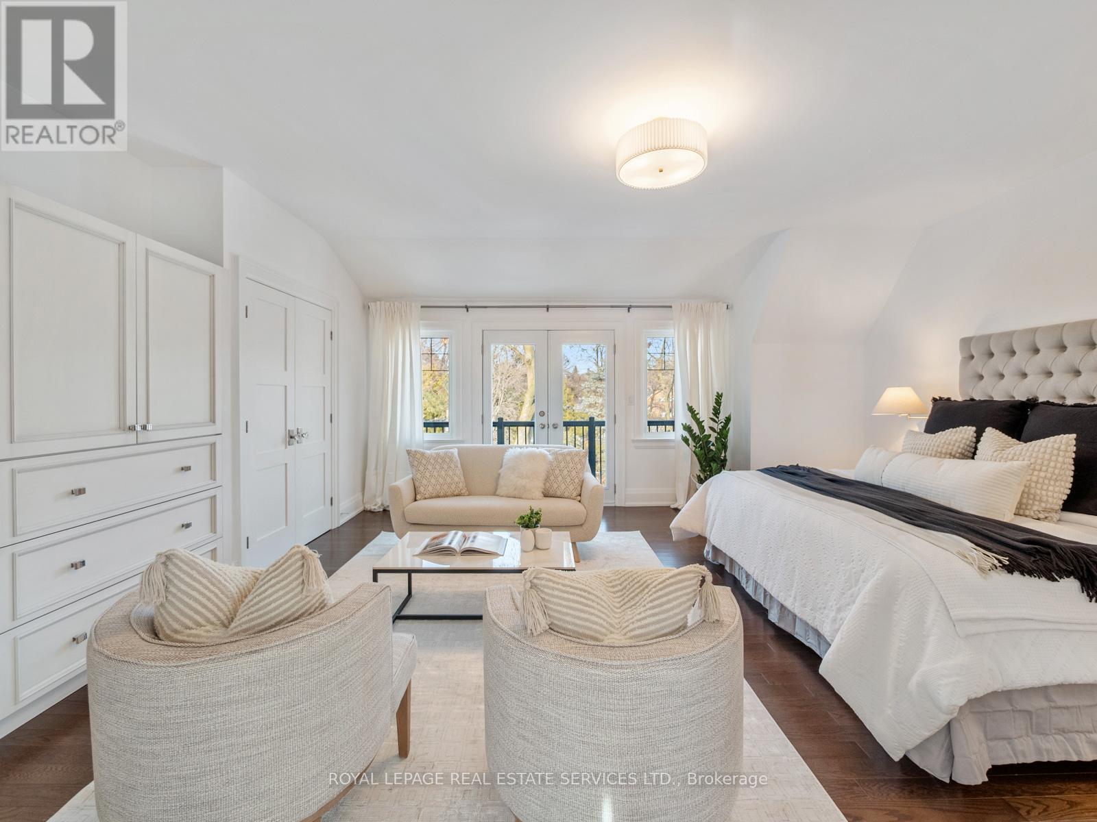 387 Kennedy Avenue, Toronto, Ontario  M6P 3C5 - Photo 31 - W12872866