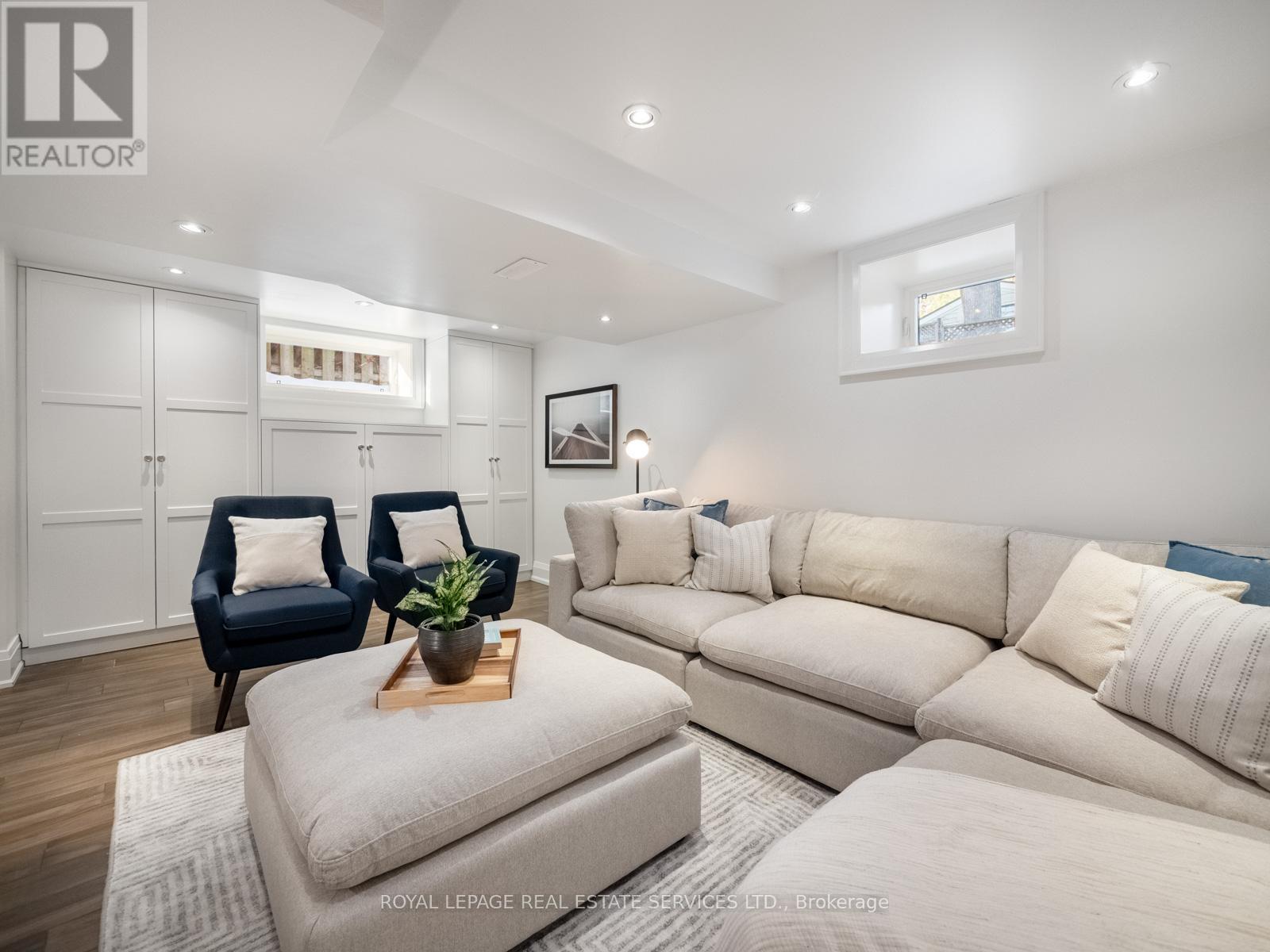 387 Kennedy Avenue, Toronto, Ontario  M6P 3C5 - Photo 39 - W12872866