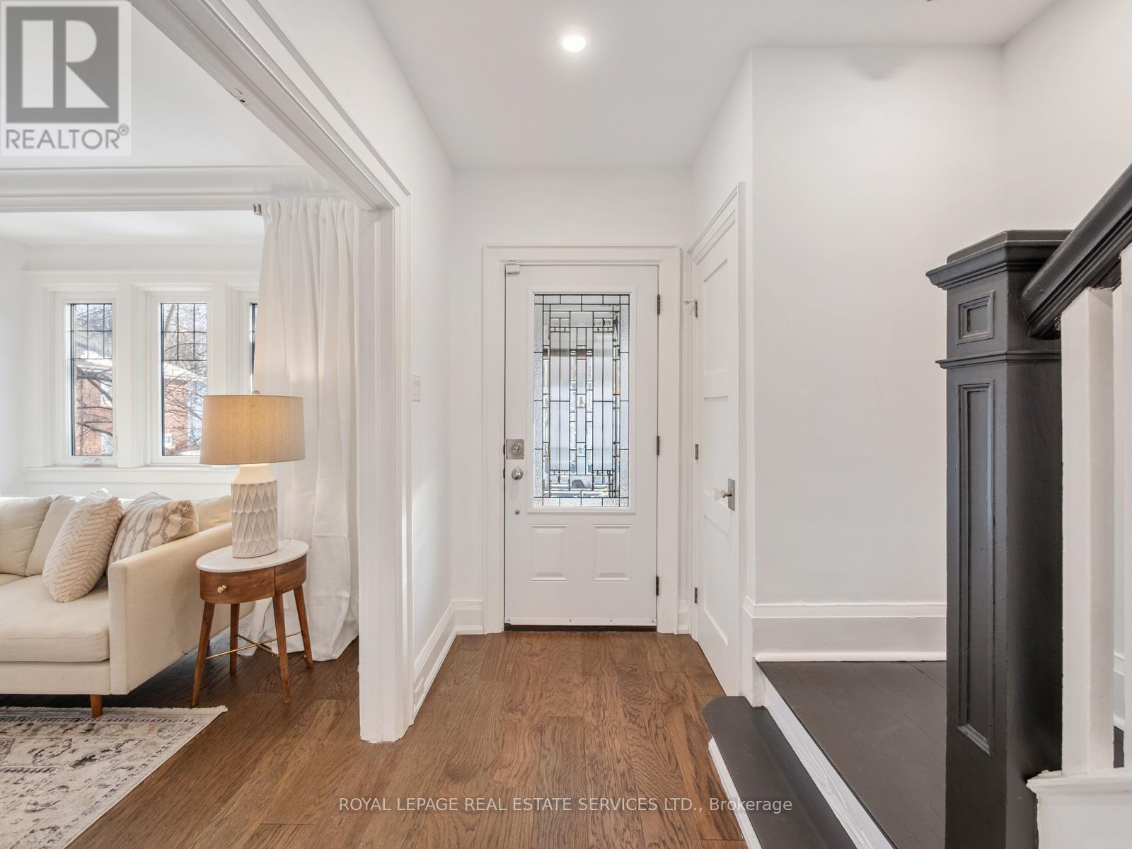 387 Kennedy Avenue, Toronto, Ontario  M6P 3C5 - Photo 5 - W12872866