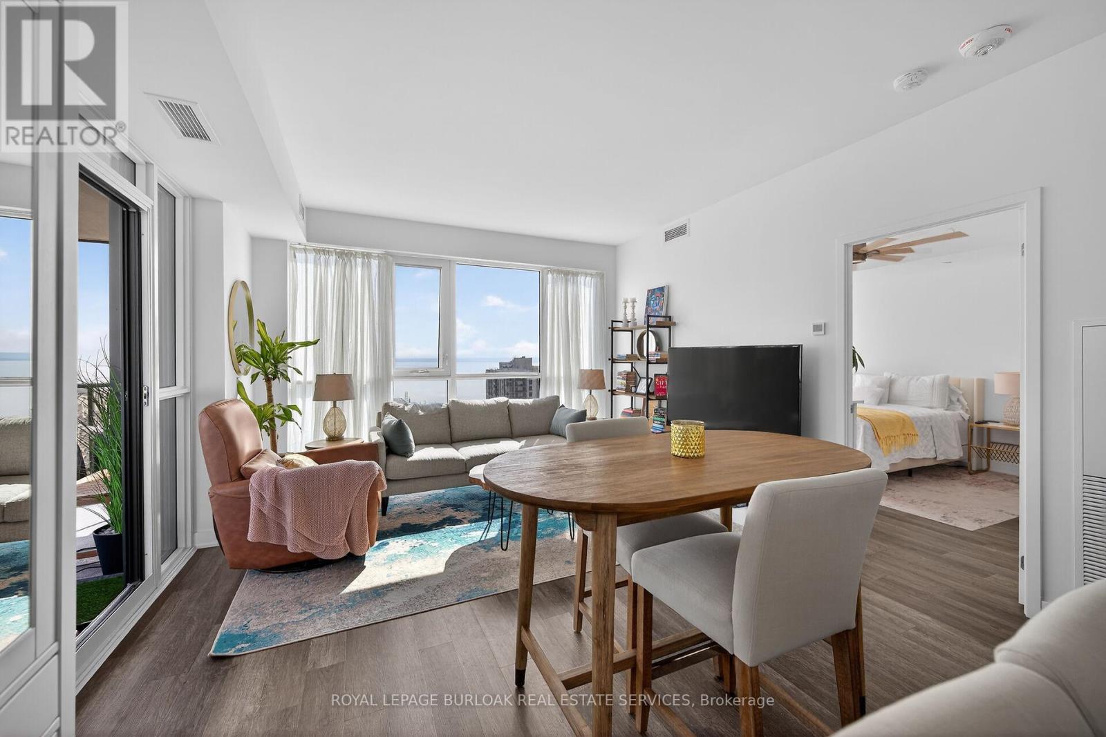 1503 - 2007 James Street, Burlington, Ontario  L7R 0G7 - Photo 11 - W12872904