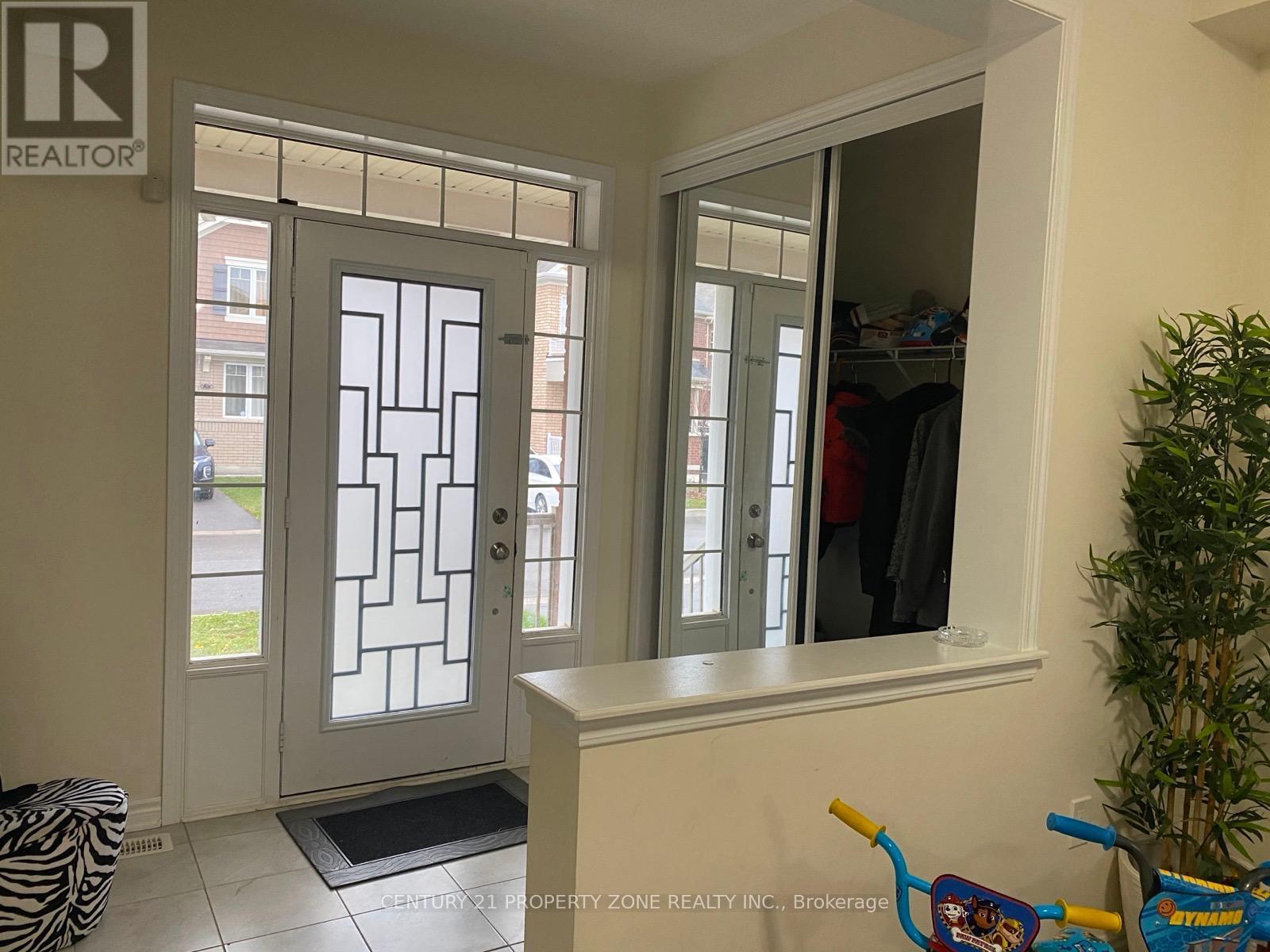 26 Feeder Street, Brampton, Ontario  L7C 4T9 - Photo 2 - W12872918