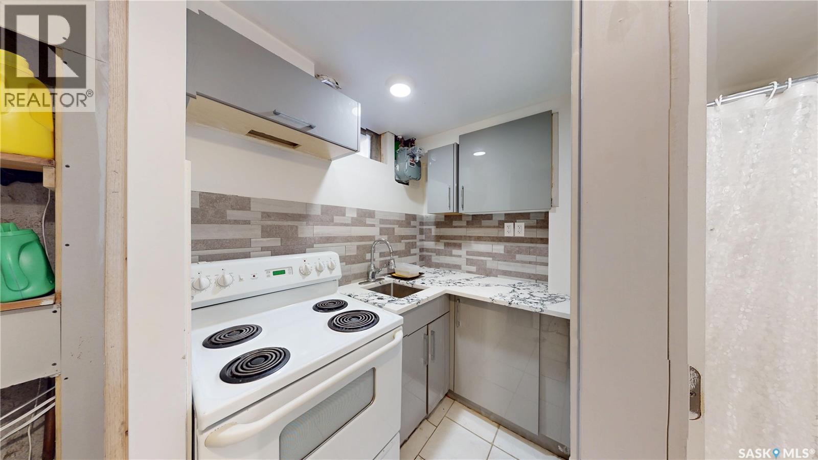 3114 7th Street E, Saskatoon, Saskatchewan  S7H 1B3 - Photo 8 - SK027033