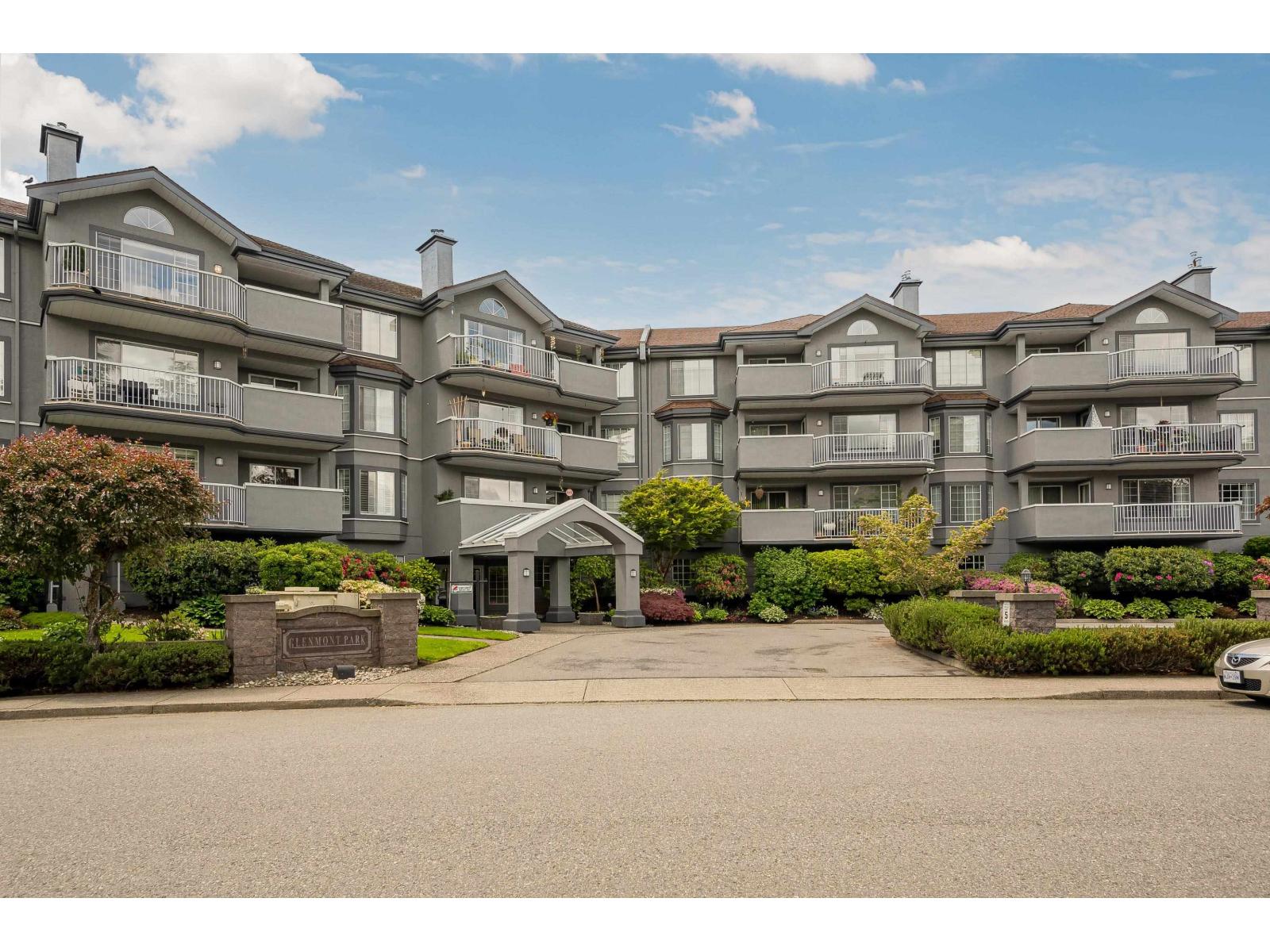 110 5375 205 Street, Langley, British Columbia  V3A 7V7 - Photo 2 - R3097975