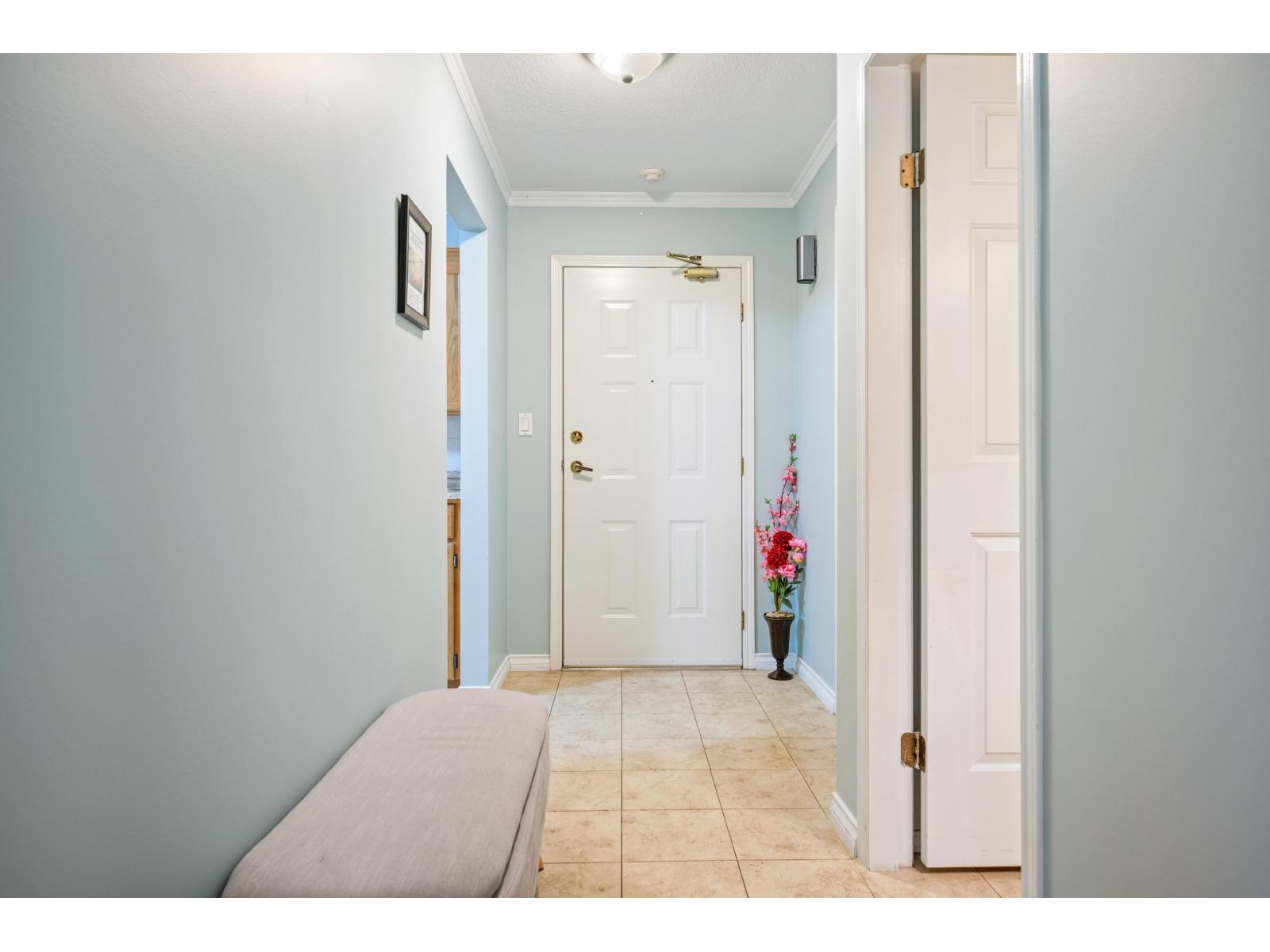 110 5375 205 Street, Langley, British Columbia  V3A 7V7 - Photo 5 - R3097975