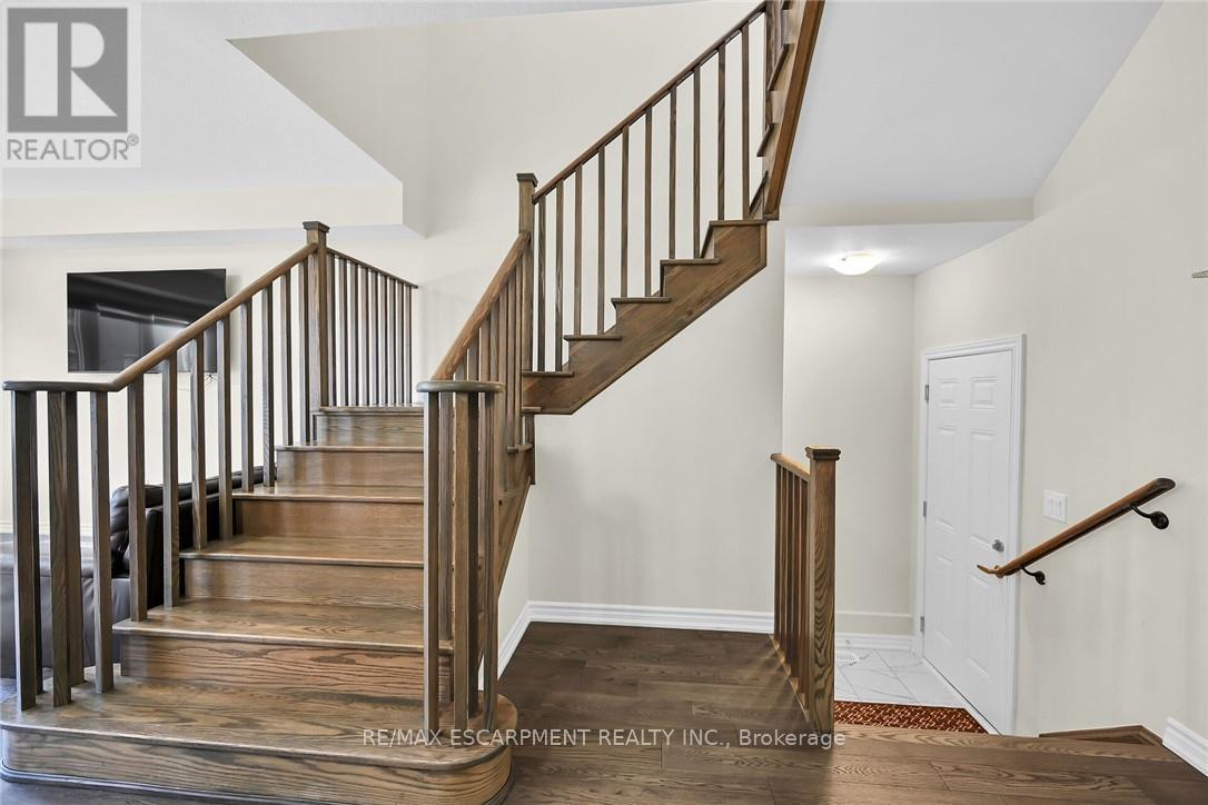 5 Owl Lane, Haldimand, Ontario  N3W 0G4 - Photo 18 - X12872714