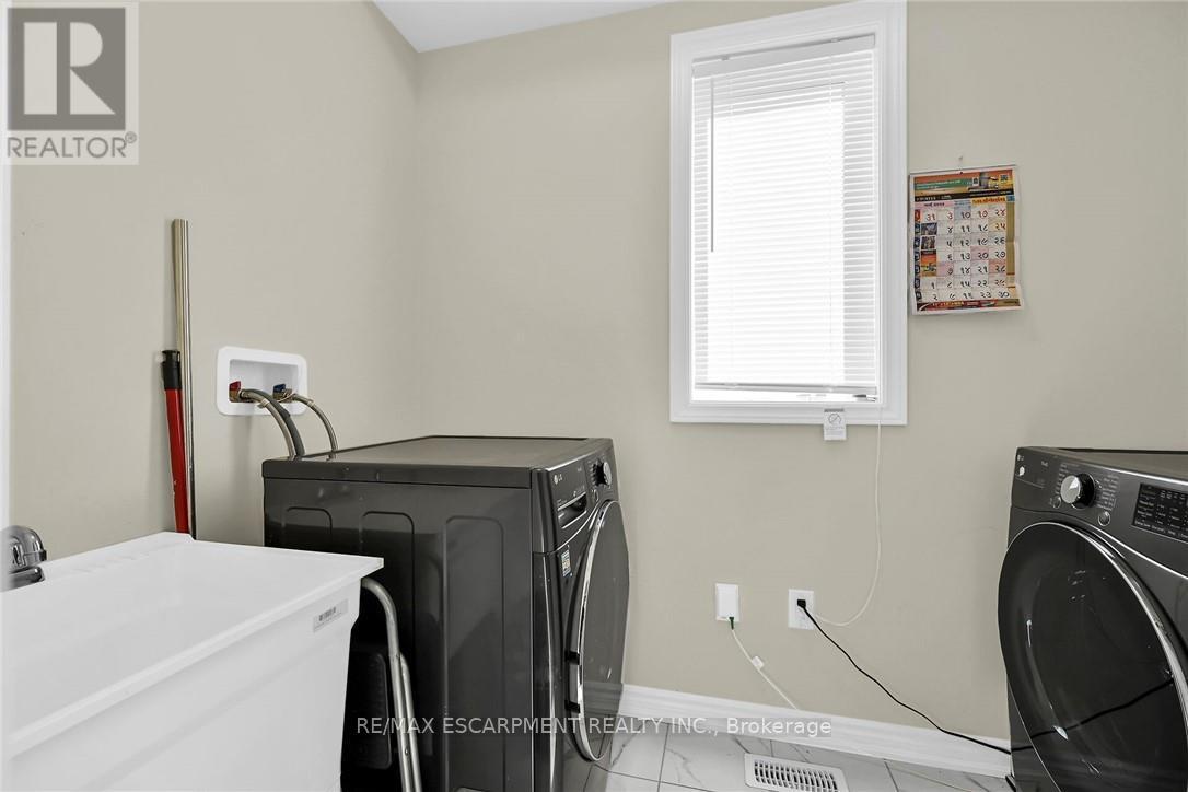 5 Owl Lane, Haldimand, Ontario  N3W 0G4 - Photo 20 - X12872714