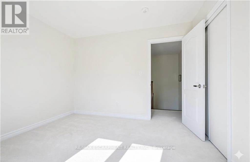 5 Owl Lane, Haldimand, Ontario  N3W 0G4 - Photo 30 - X12872714