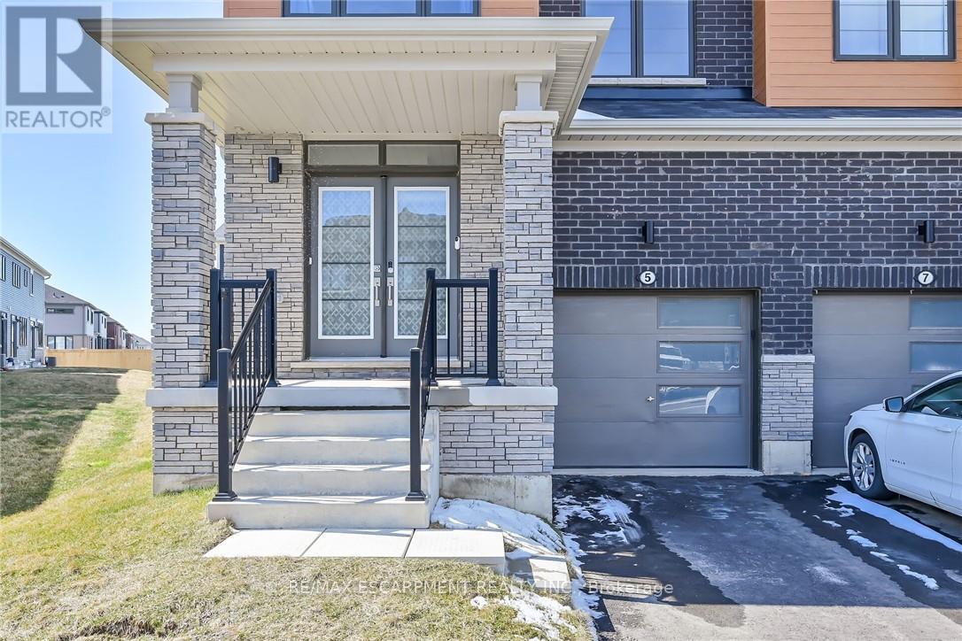 5 Owl Lane, Haldimand, Ontario  N3W 0G4 - Photo 35 - X12872714