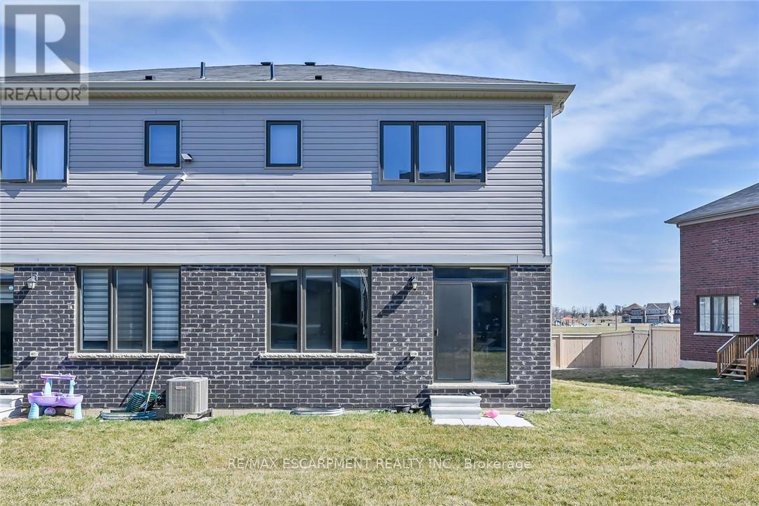 5 Owl Lane, Haldimand, Ontario  N3W 0G4 - Photo 39 - X12872714