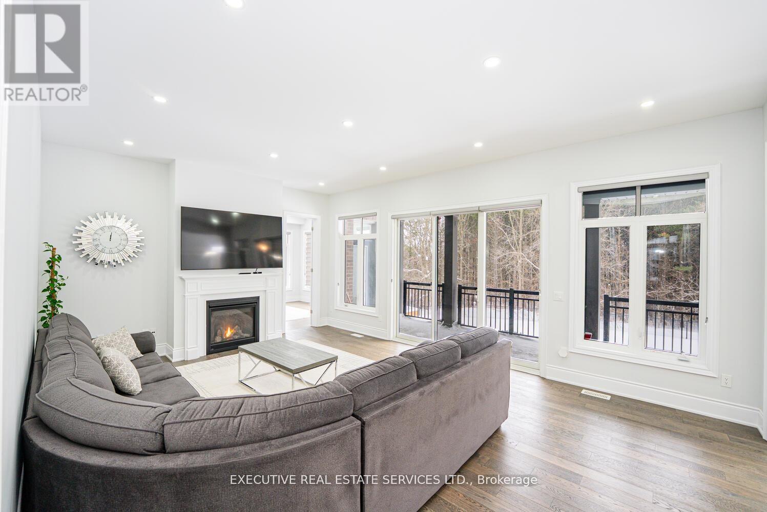 446 Woodsworth Terrace, Woodstock, Ontario  N4T 0M9 - Photo 9 - X12872794