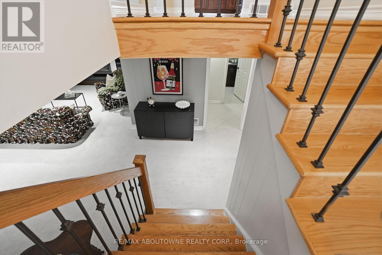 264 Celtic Drive, Hamilton, Ontario  L8E 2T9 - Photo 24 - X12872896