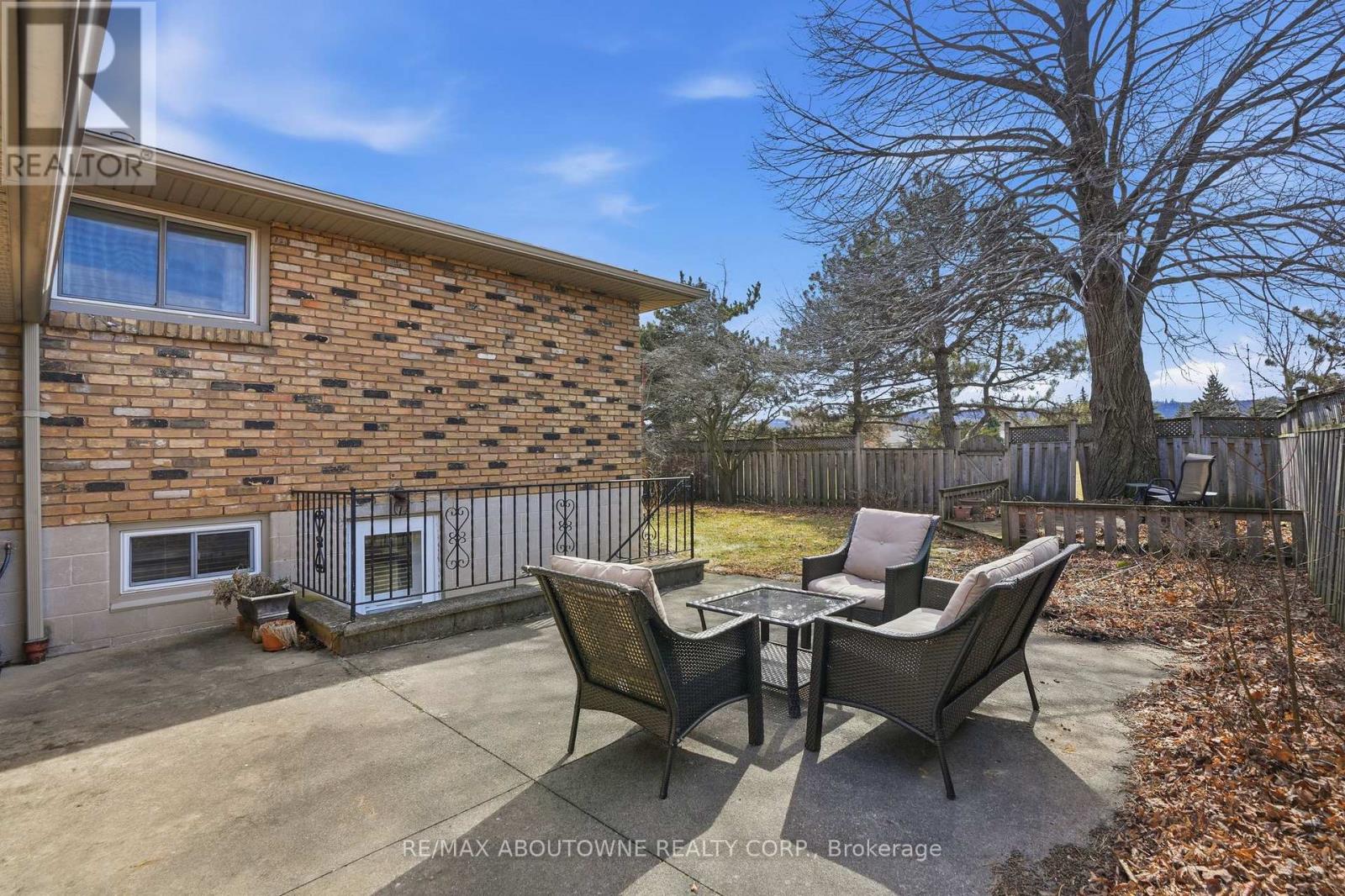 264 Celtic Drive, Hamilton, Ontario  L8E 2T9 - Photo 35 - X12872896