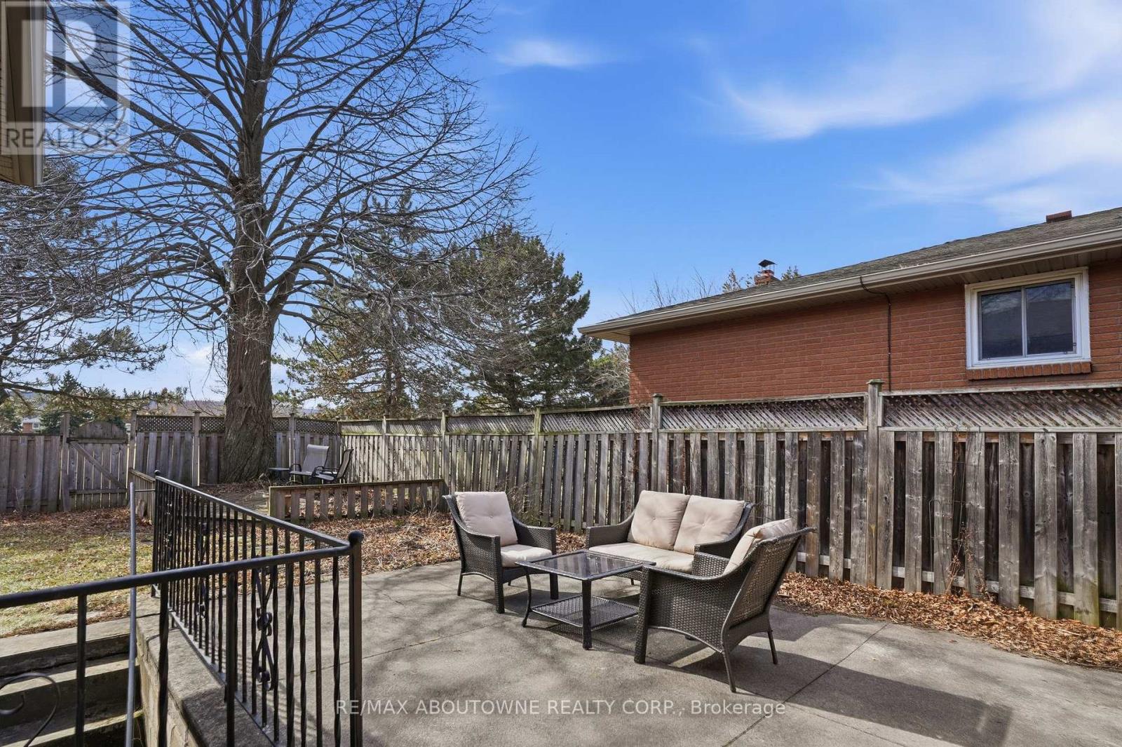 264 Celtic Drive, Hamilton, Ontario  L8E 2T9 - Photo 36 - X12872896