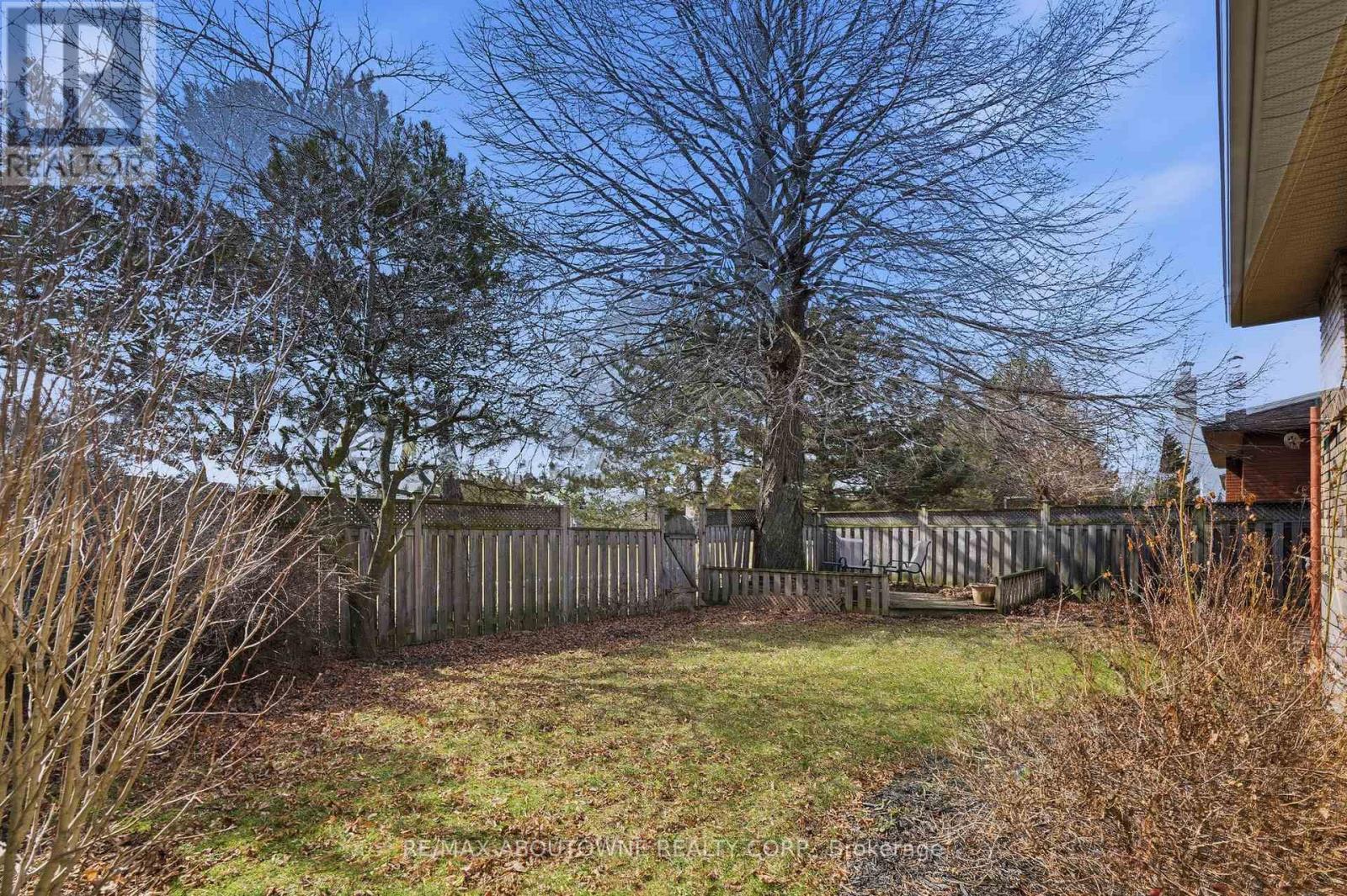 264 Celtic Drive, Hamilton, Ontario  L8E 2T9 - Photo 39 - X12872896