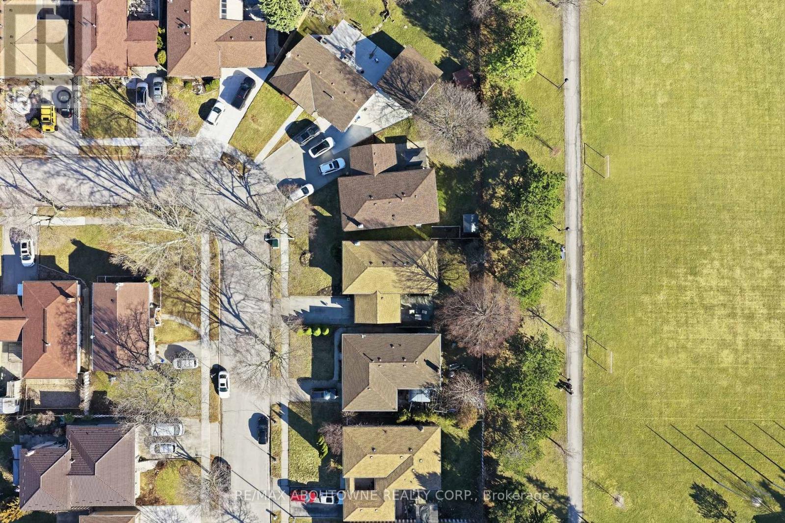 264 Celtic Drive, Hamilton, Ontario  L8E 2T9 - Photo 41 - X12872896