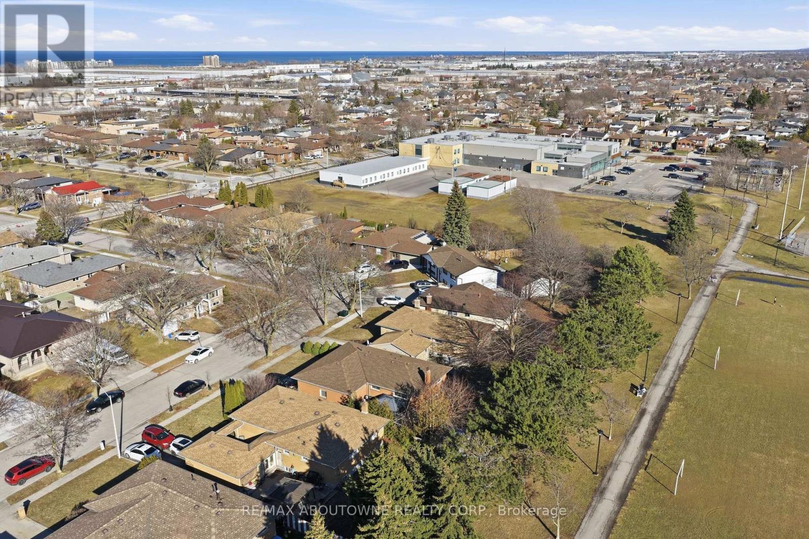 264 Celtic Drive, Hamilton, Ontario  L8E 2T9 - Photo 43 - X12872896