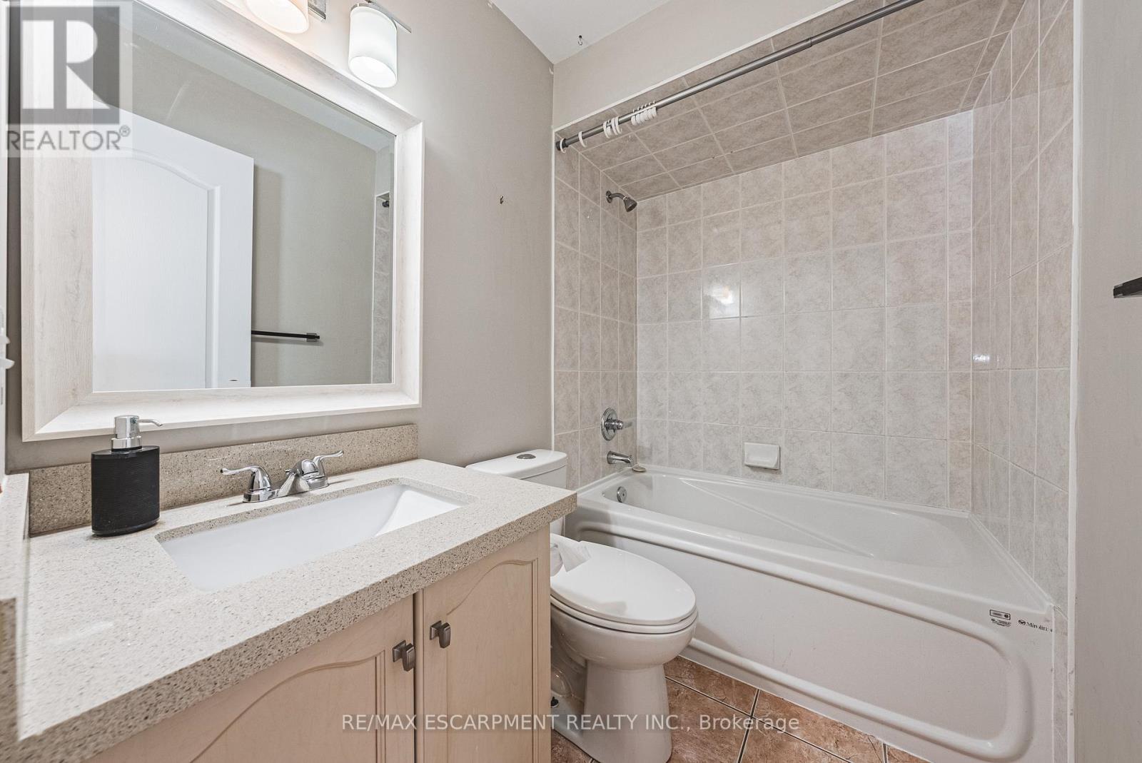 1 - 12 Shadetree Crescent, Hamilton, Ontario  L8J 3X2 - Photo 14 - X12872912