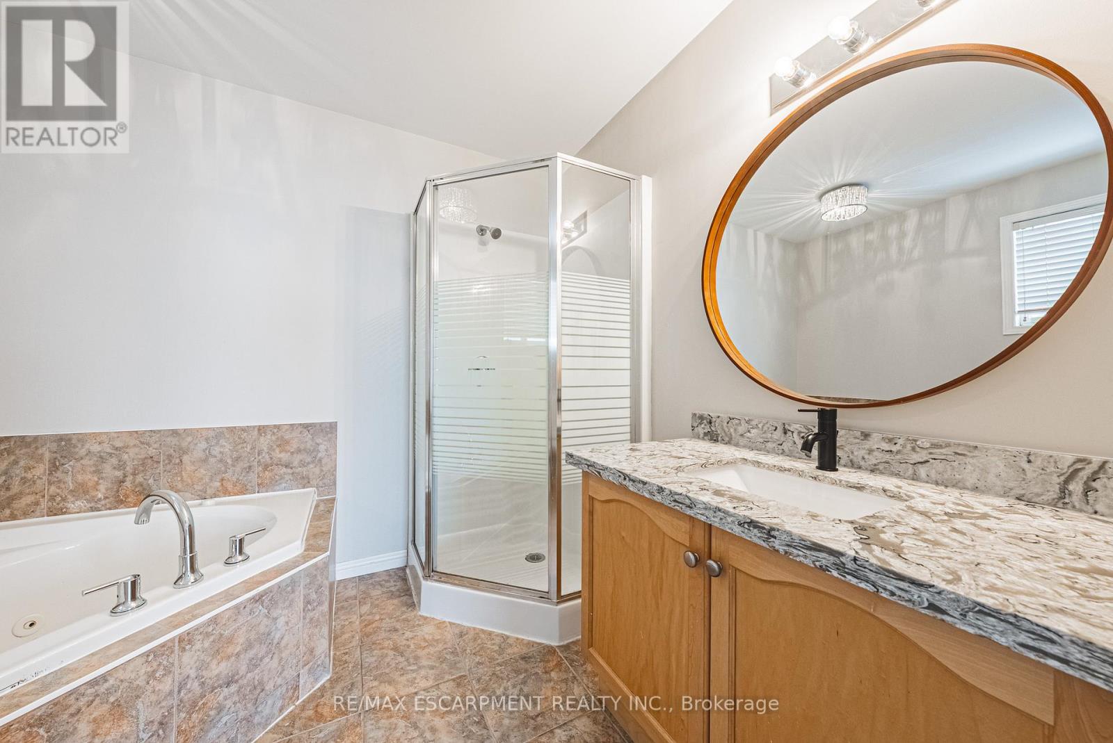 1 - 12 Shadetree Crescent, Hamilton, Ontario  L8J 3X2 - Photo 17 - X12872912