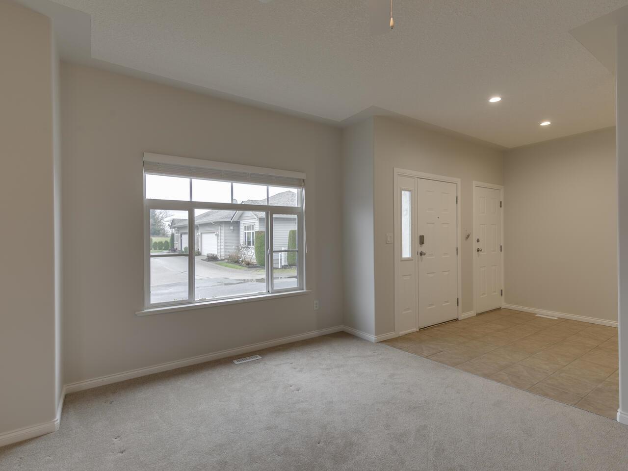 135 33751 7th Avenue, Mission, British Columbia  V2V 7C2 - Photo 9 - R3095244