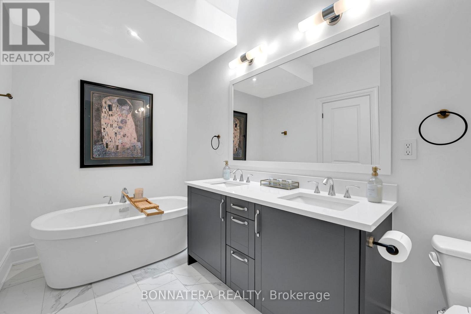 81 - 15 Lunar Crescent, Mississauga, Ontario  L5M 2R6 - Photo 32 - W12872286