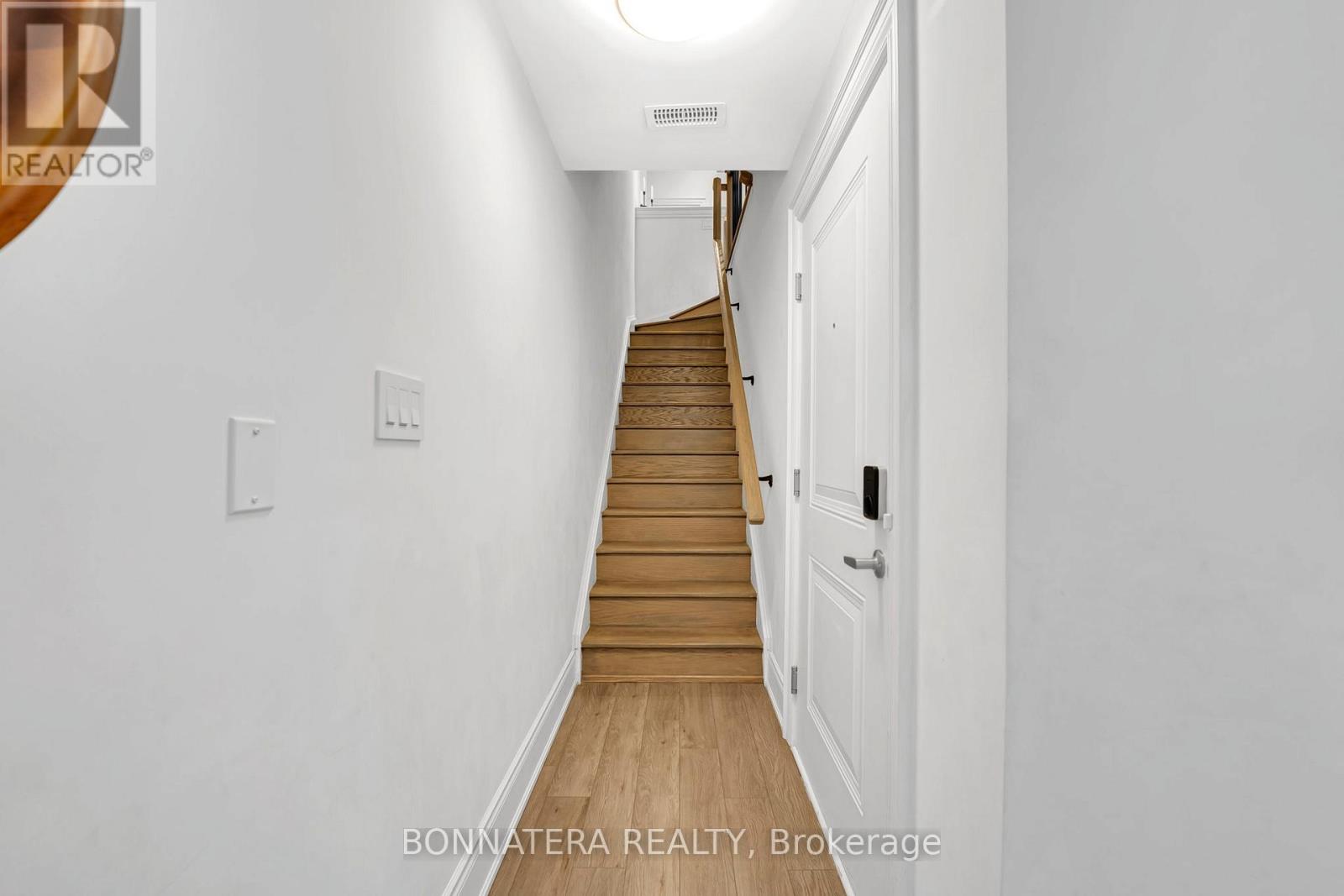 81 - 15 Lunar Crescent, Mississauga, Ontario  L5M 2R6 - Photo 36 - W12872286