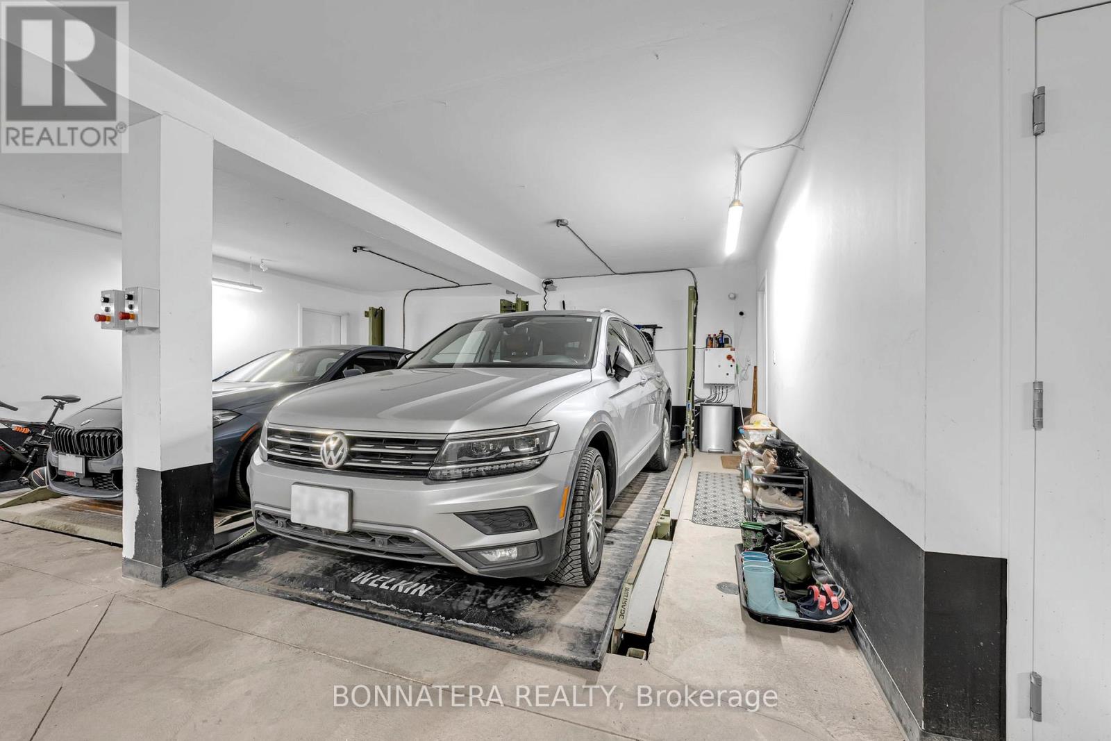 81 - 15 Lunar Crescent, Mississauga, Ontario  L5M 2R6 - Photo 35 - W12872286