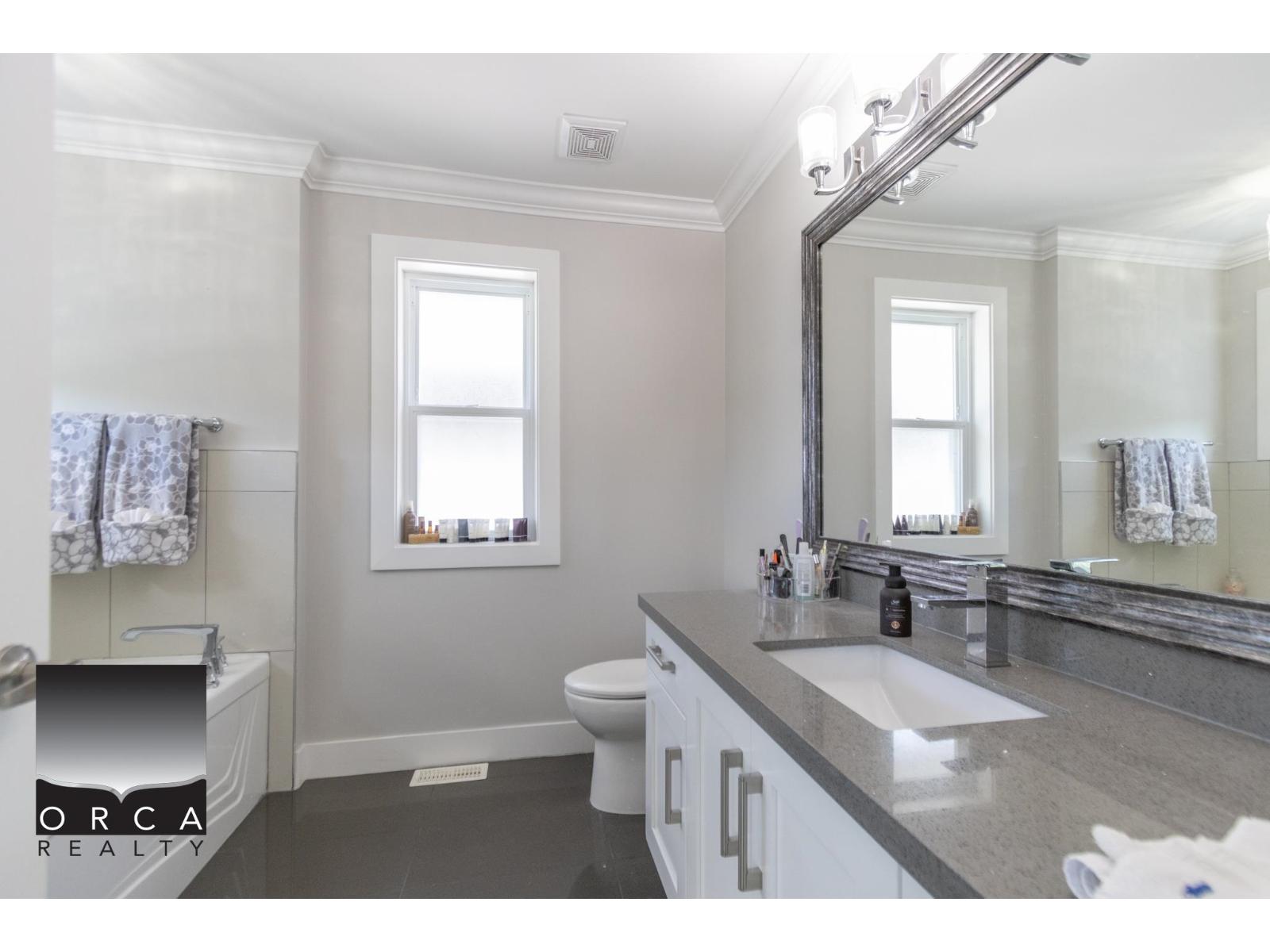 7696 211 Street Street, Langley, British Columbia  V2Y 0W5 - Photo 10 - R3098885