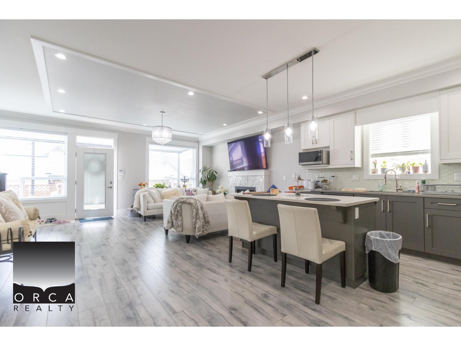 7696 211 Street Street, Langley, British Columbia  V2Y 0W5 - Photo 4 - R3098885