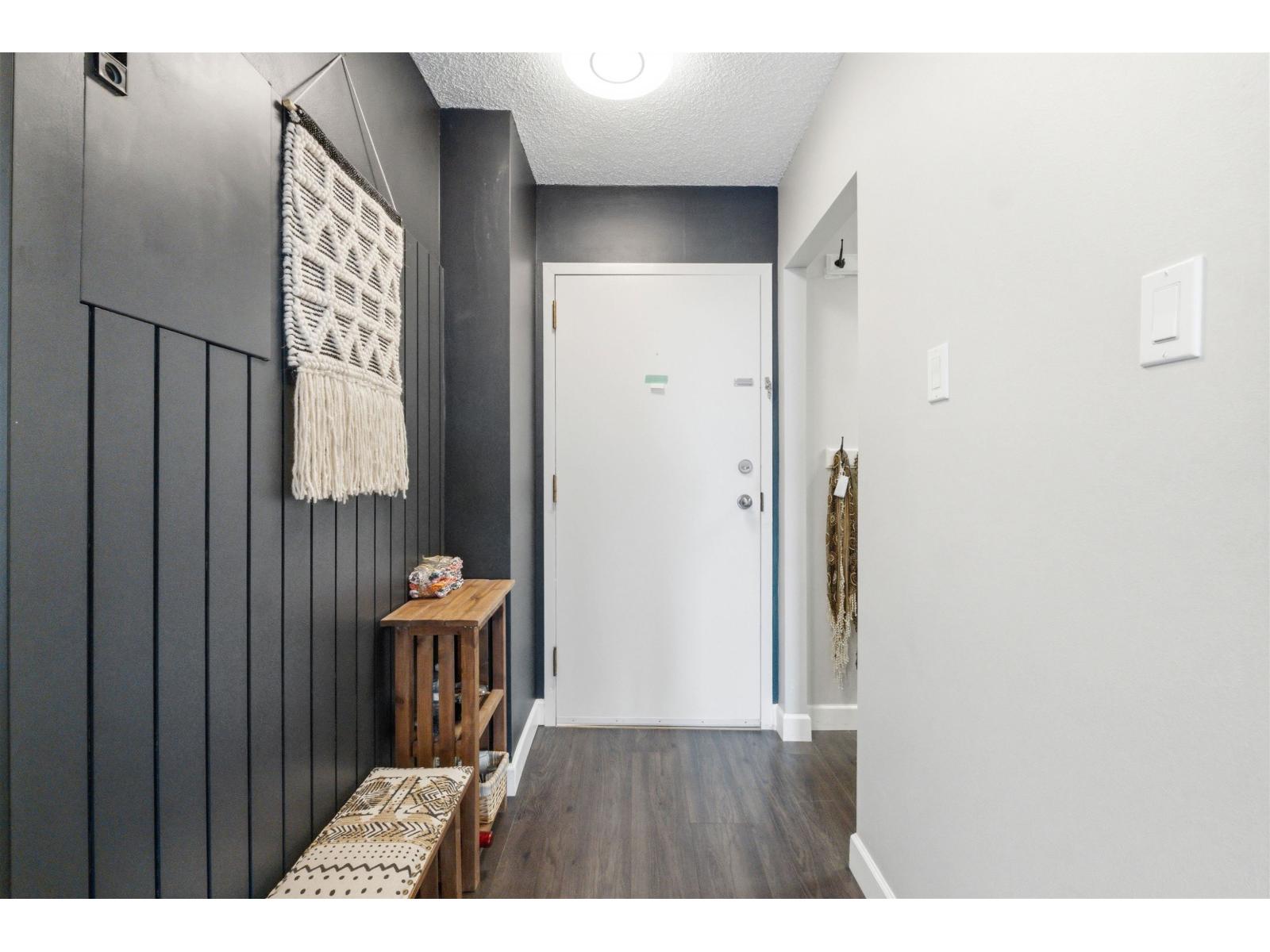 305 1521 George Street, White Rock, British Columbia  V4B 4A4 - Photo 3 - R3098874