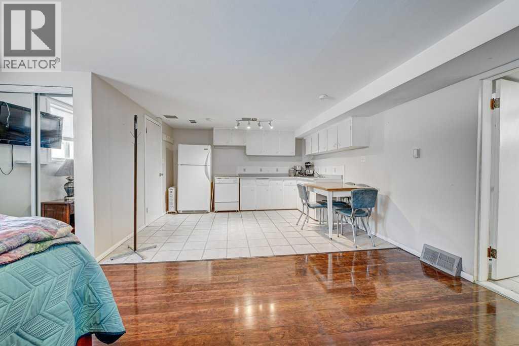 1455 Russell Road Ne, Calgary, Alberta  T2E 5N2 - Photo 20 - A2281134