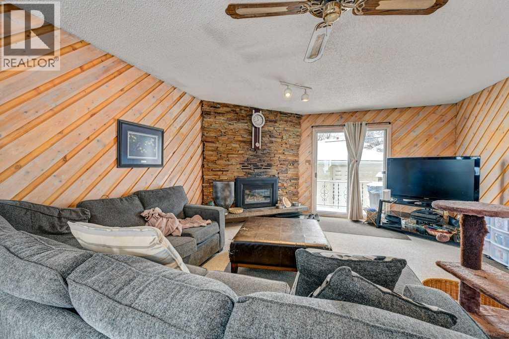 1455 Russell Road Ne, Calgary, Alberta  T2E 5N2 - Photo 12 - A2281134