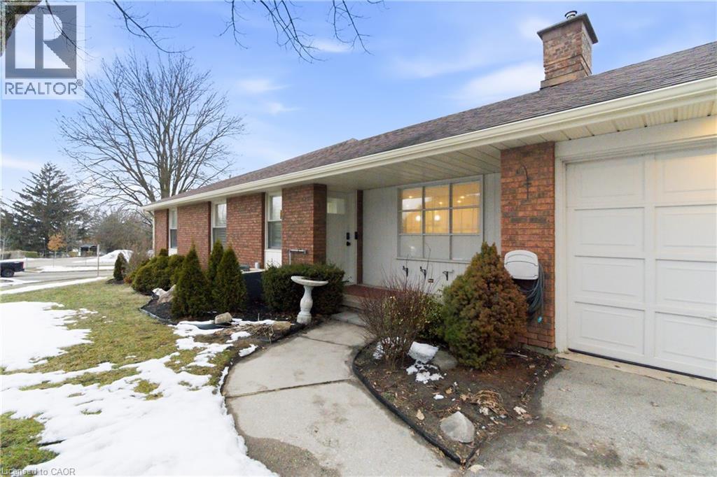 3 Pinehill Drive, Brantford, Ontario  N3T 0M5 - Photo 4 - 40810384