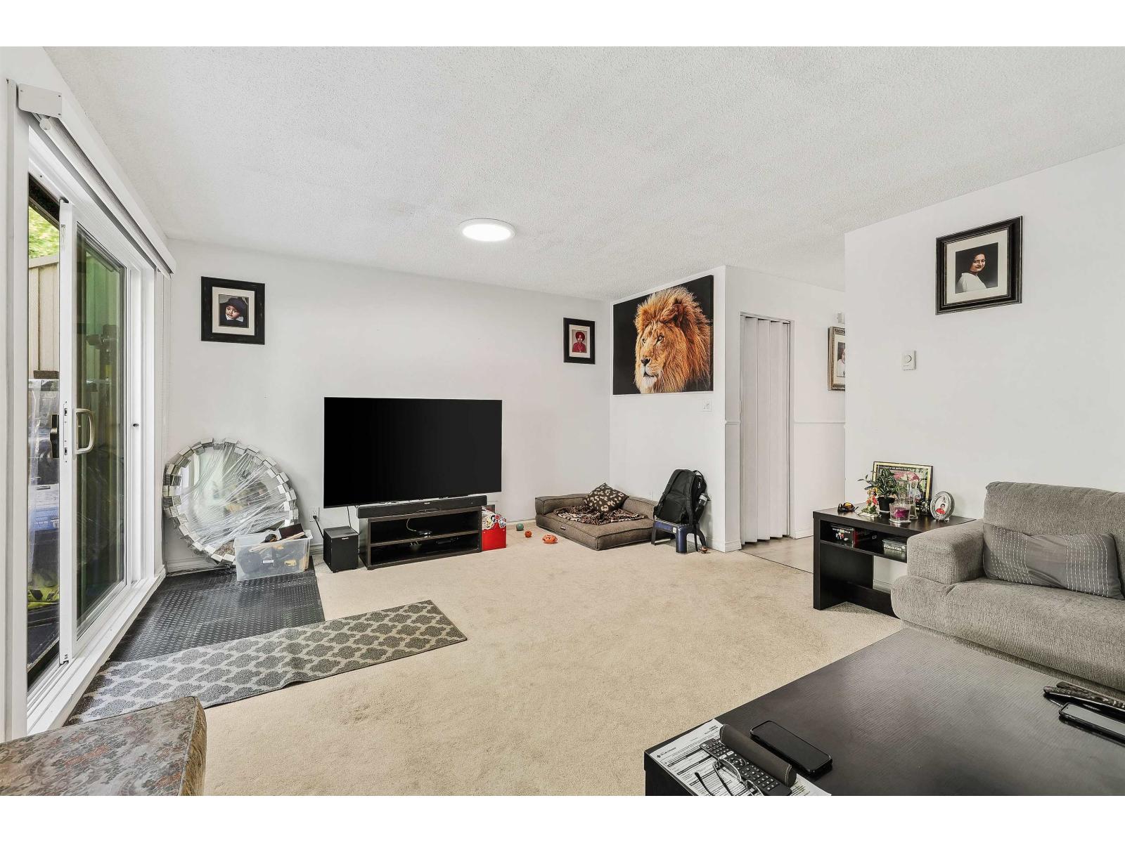 13345 70b Avenue, Surrey, British Columbia  V3W 7Z3 - Photo 8 - R3098263