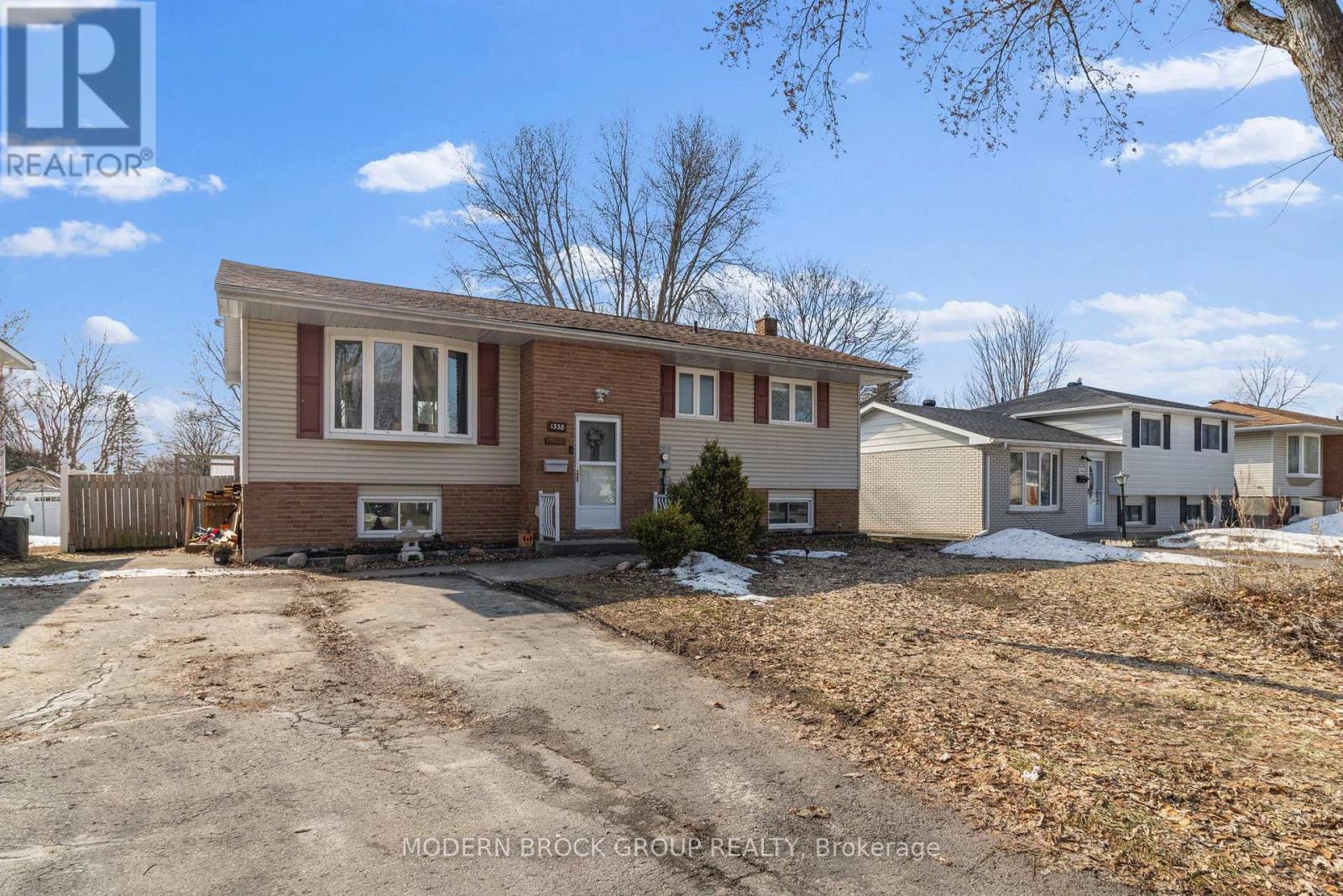 1338 BORDEN CRESCENT, Brockville, Ontario