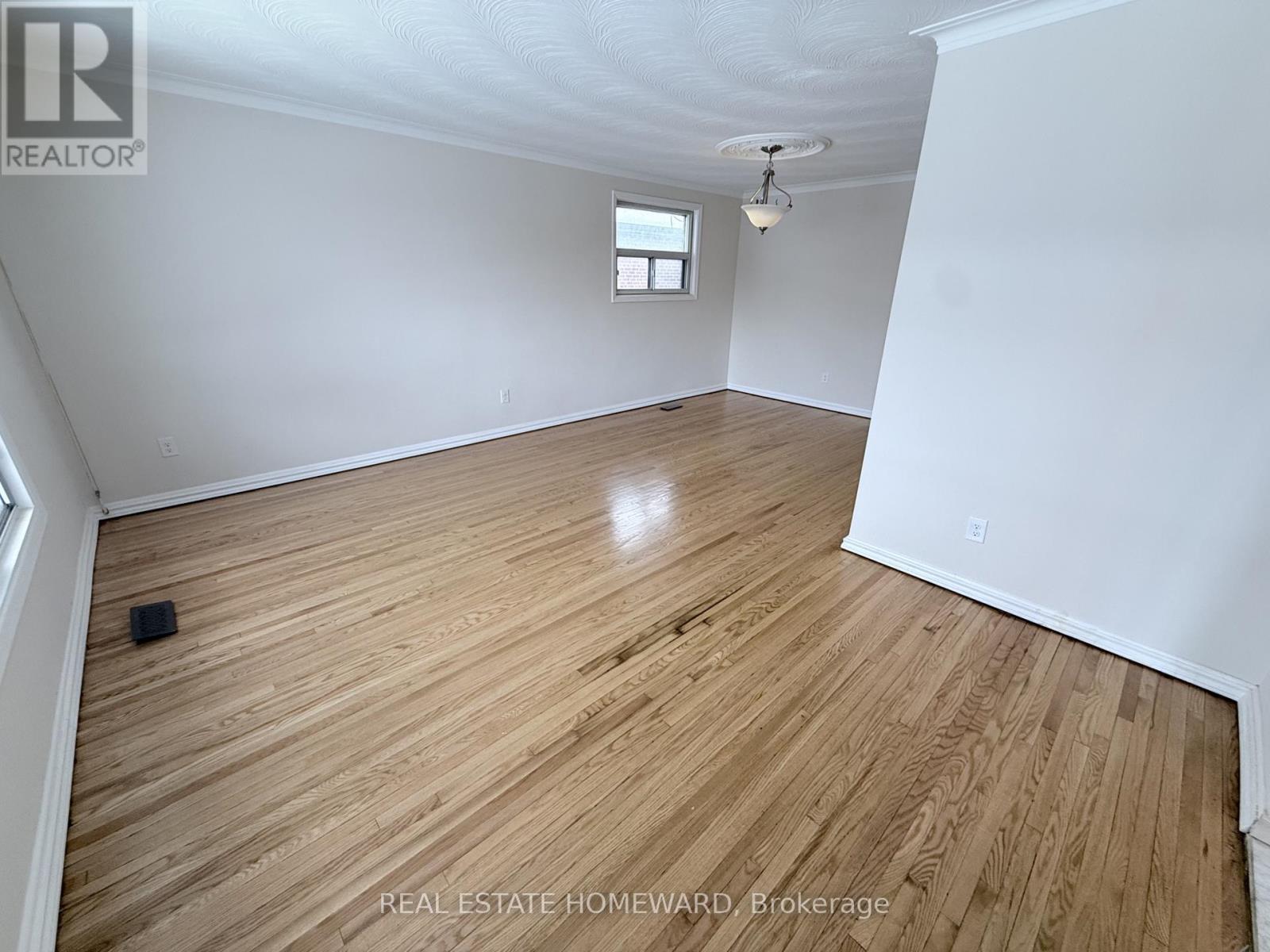 Main - 7 Dunlop Avenue, Toronto, Ontario  M1K 1K8 - Photo 4 - E12797332