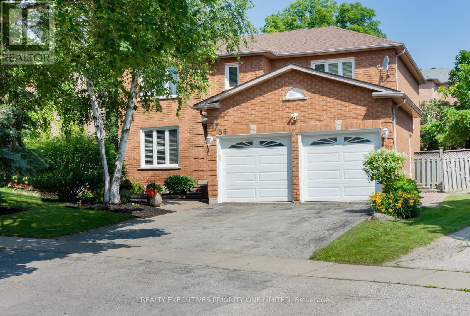 56 Nelson Circle, Newmarket, Ontario  L3X 1R2 - Photo 3 - N12868996