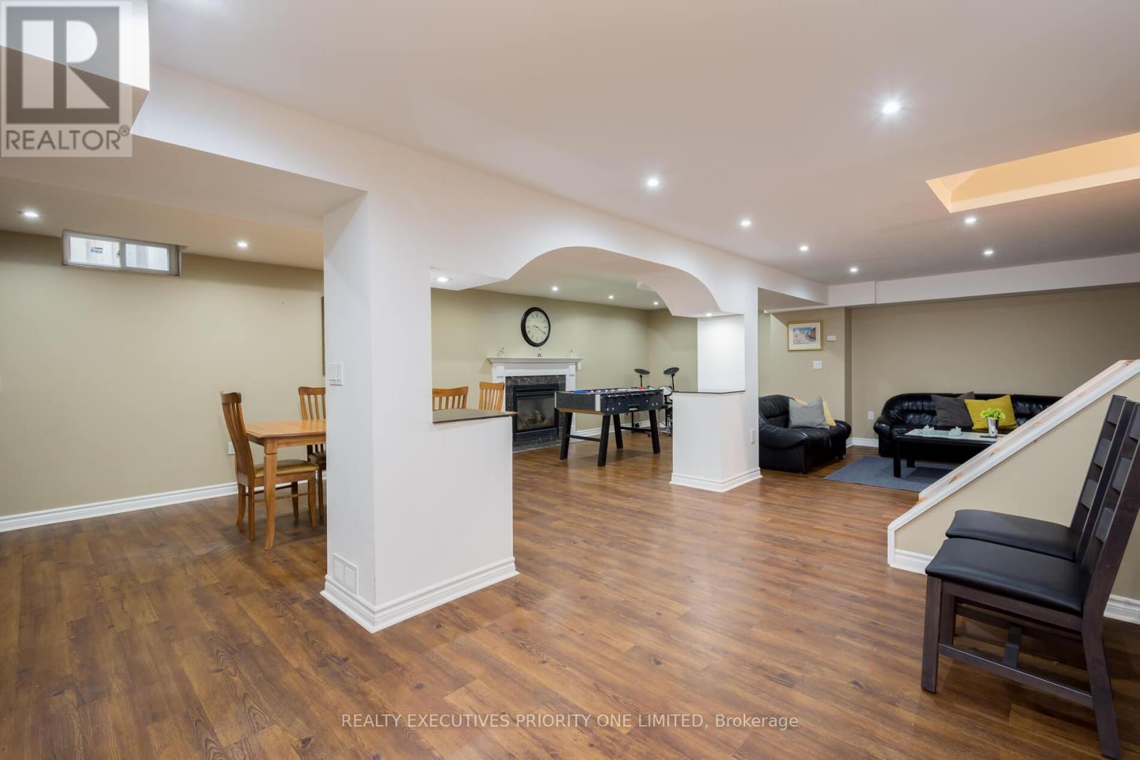 56 Nelson Circle, Newmarket, Ontario  L3X 1R2 - Photo 32 - N12868996