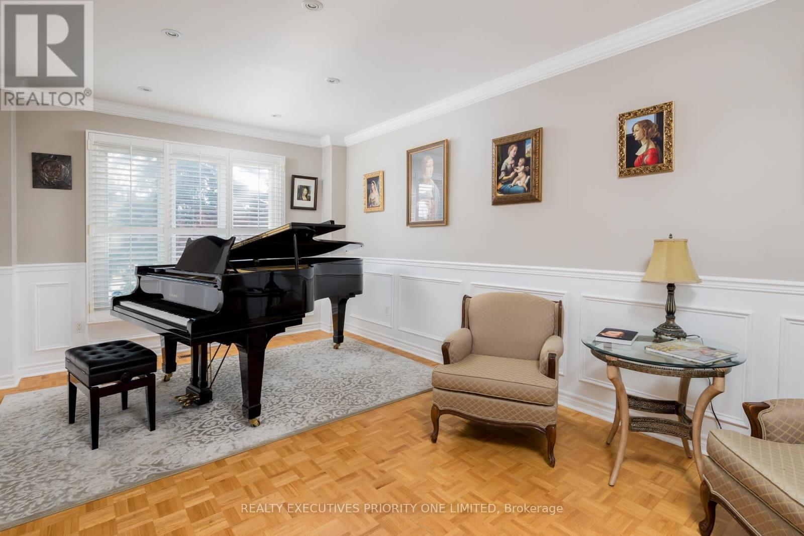 56 Nelson Circle, Newmarket, Ontario  L3X 1R2 - Photo 7 - N12868996