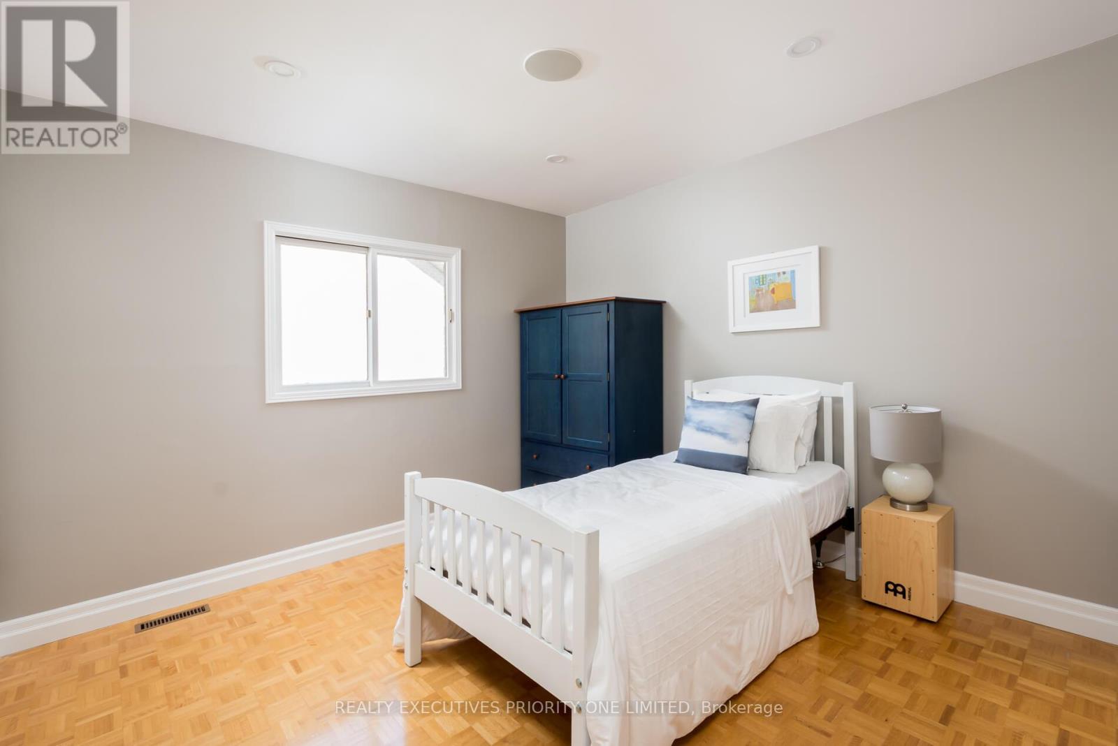 56 Nelson Circle, Newmarket, Ontario  L3X 1R2 - Photo 28 - N12868996