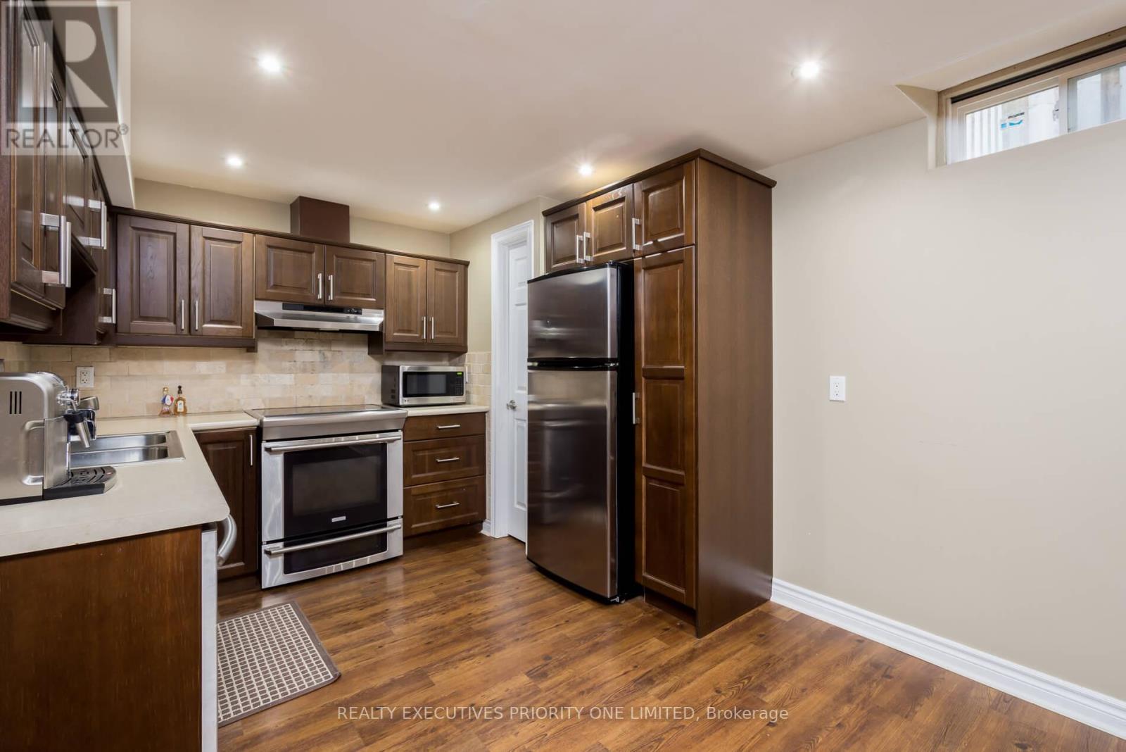 56 Nelson Circle, Newmarket, Ontario  L3X 1R2 - Photo 37 - N12868996