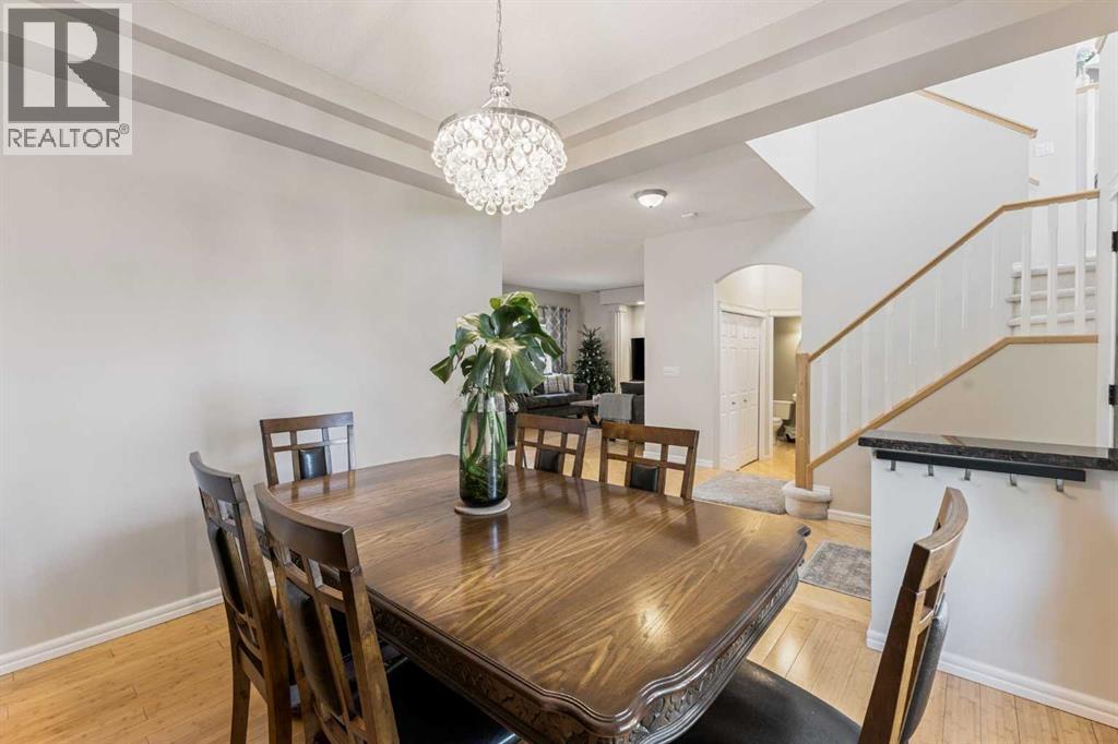 11 Simcoe Crescent Sw, Calgary, Alberta  T3H 4K6 - Photo 8 - A2292695