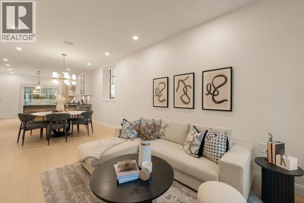 2540 Grant Street, Vancouver, British Columbia  V5K 3G7 - Photo 3 - R3098888