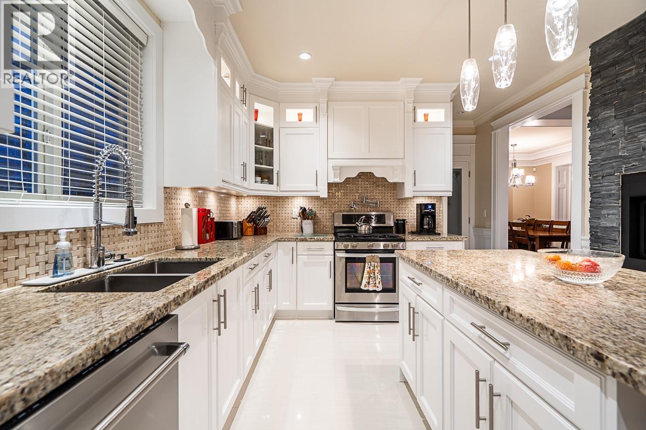 8445 15th Avenue, Burnaby, British Columbia  V3N 1Y1 - Photo 12 - R3098865