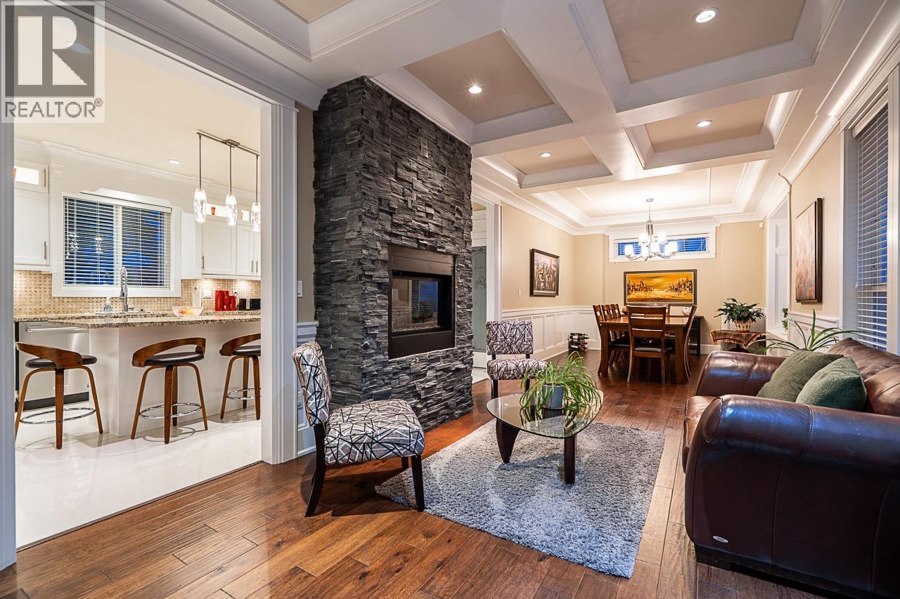 8445 15th Avenue, Burnaby, British Columbia  V3N 1Y1 - Photo 5 - R3098865