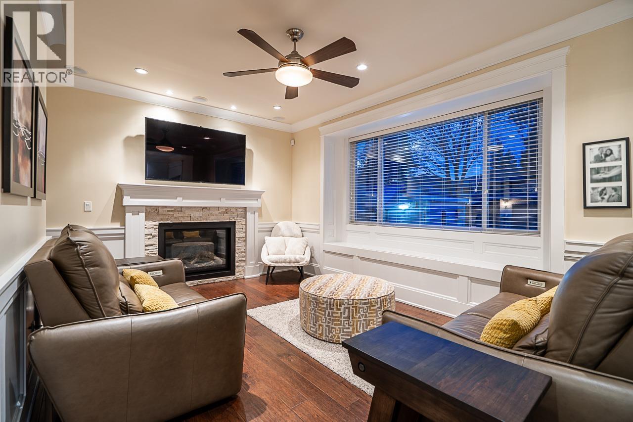 8445 15th Avenue, Burnaby, British Columbia  V3N 1Y1 - Photo 8 - R3098865