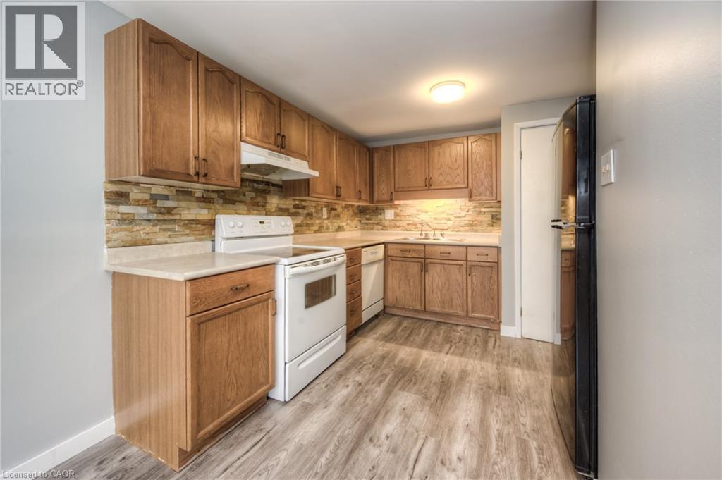 74 Helene Crescent, Waterloo, Ontario  N2L 5E5 - Photo 10 - 40809925